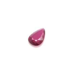 2 bohemian faceted cabochon drops 18 x 9 mm ruby red